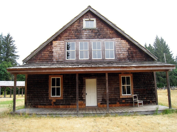 Cedar Shake Siding Maintenance Requirements & Alternatives