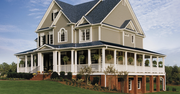 Ashy-Cream Siding with Many Coordinating Colors