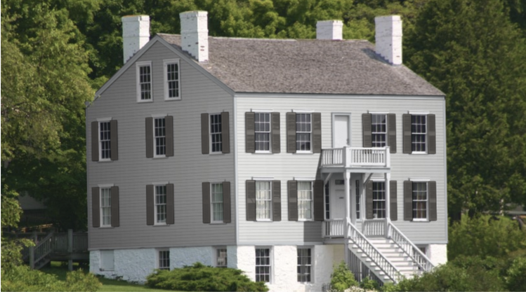 The Appeal of Modern White Colonial Houses