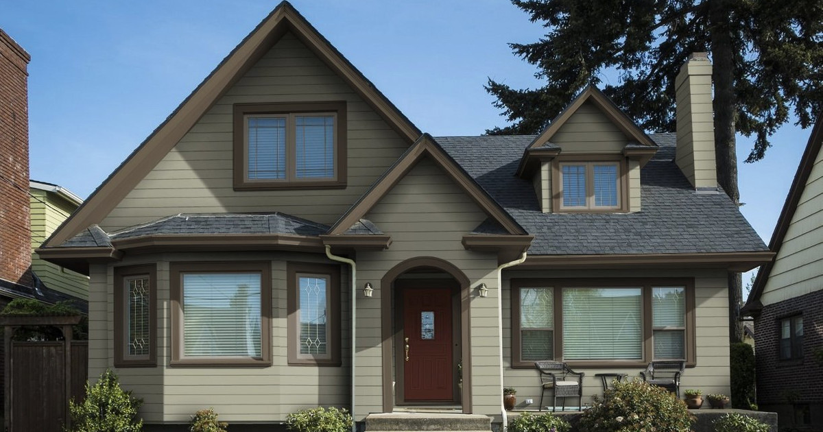 Get A Subtly Dynamic Look With Dark Exterior House Trim Allura Usa