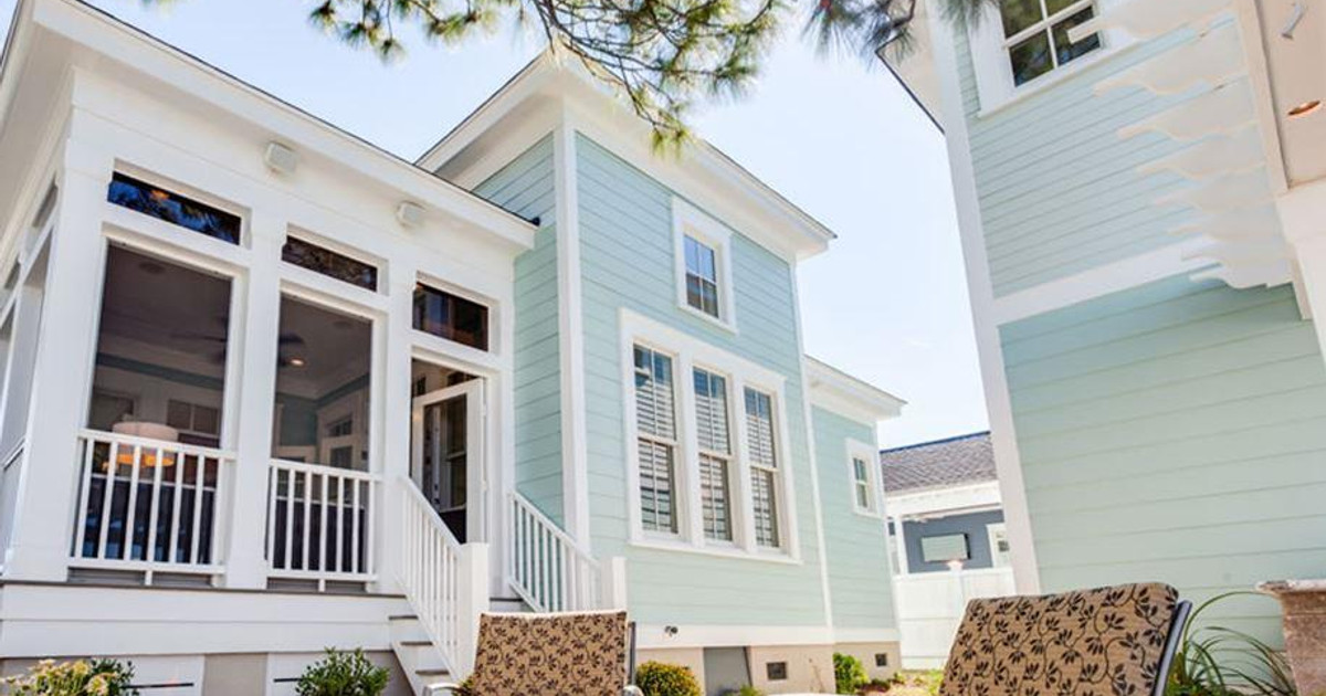 Pvc Trim 4 Common Problems And A Better Alternative Allura Usa
