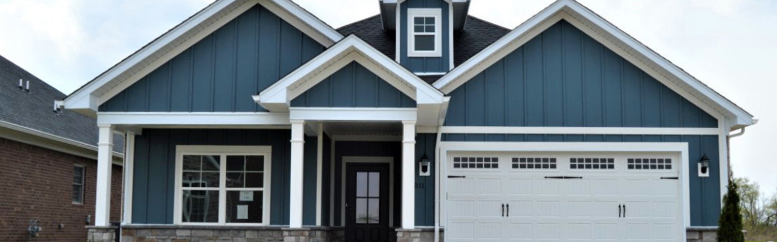 15 Trending Exterior House Colors for 2023 | Allura USA
