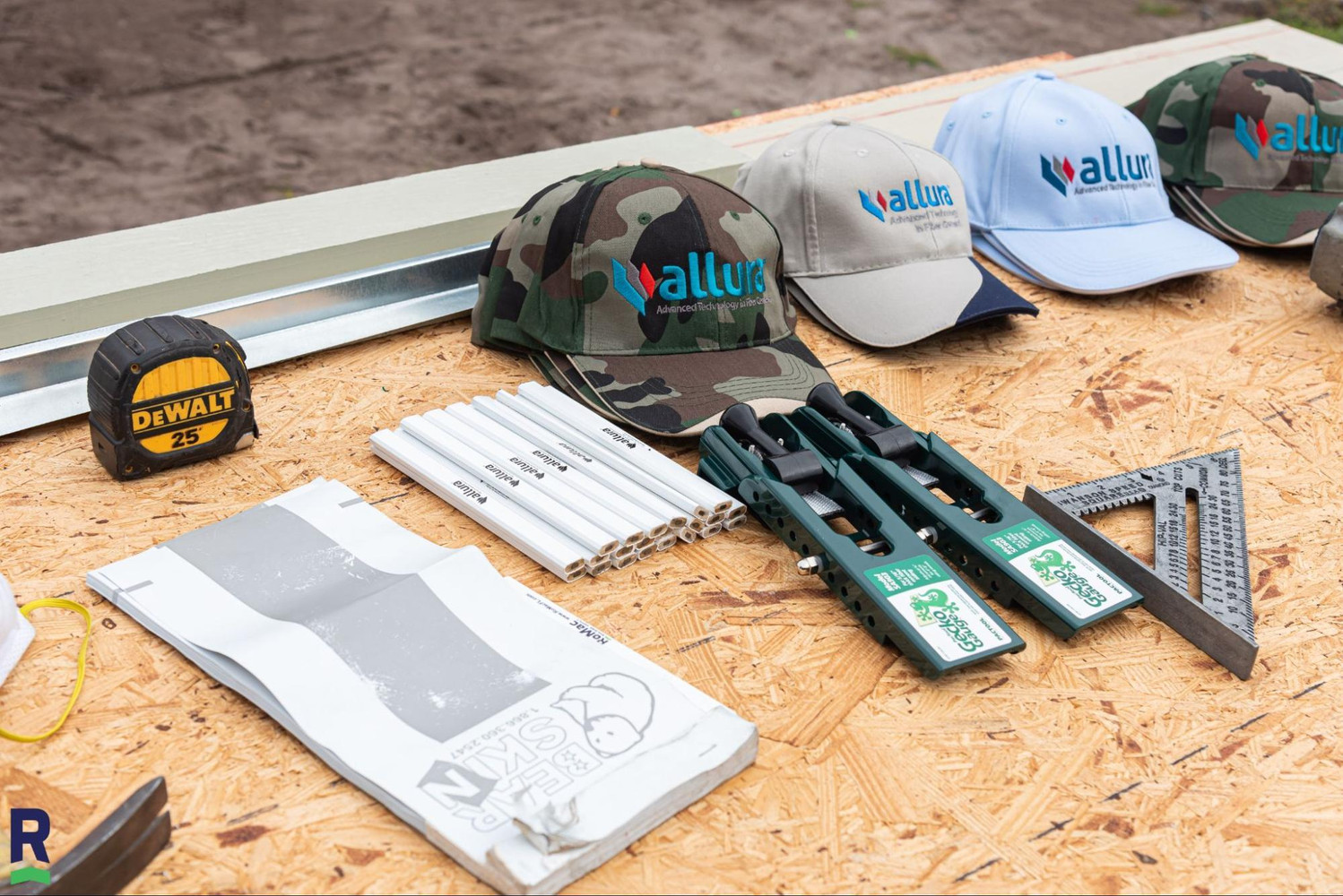 6 Essential Fiber Cement Siding Cutting Tools and Equipment | Allura USA