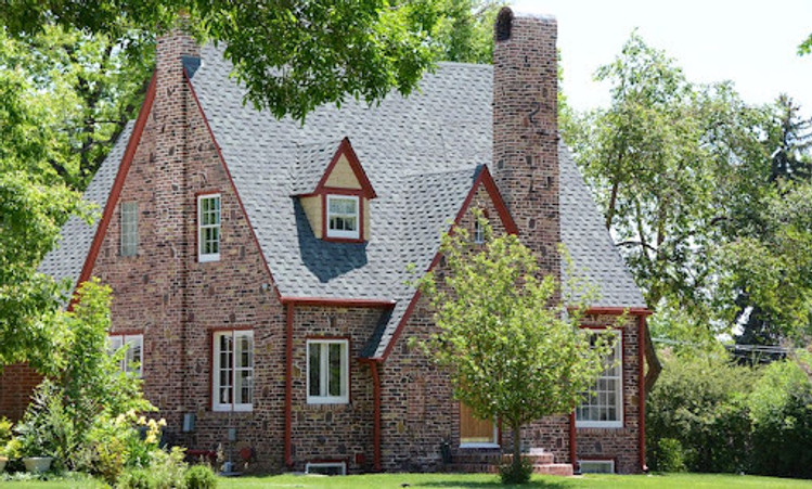 The Best 6 Red Orange Brick House Trim Colors 5